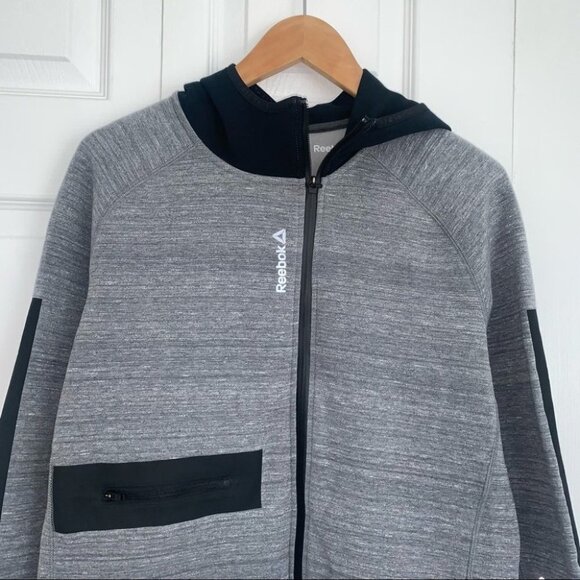 Reebok Hoodie  Women's Size Large Grey Heathered Black Zip-Up Sweater “S7R3NG7H” - Picture 2 of 8